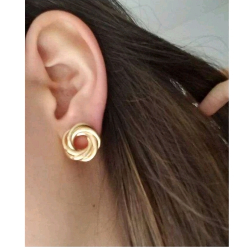 Anthropologie Classic Swirl Twisted Open Circle Gold Stud Earrings - Picture 4 of 4